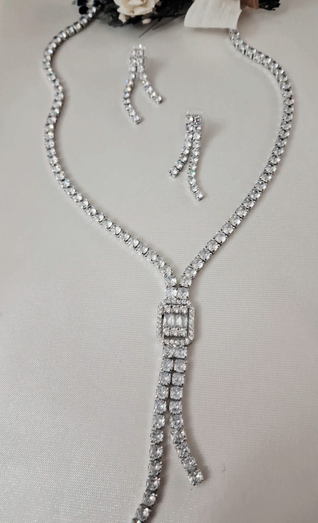 XUPING Set - Sıra Taşlı Kolye ve Küpe